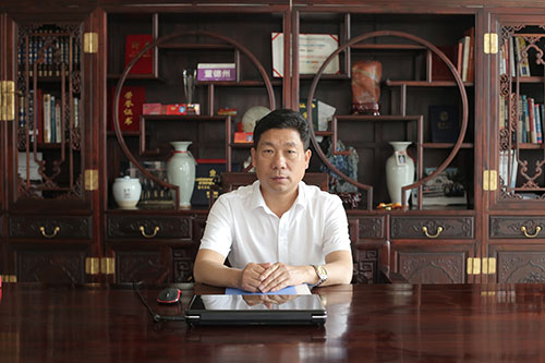 五棵松木業(yè)董事長(zhǎng)